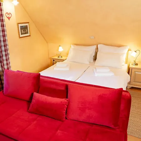 Boutique V Hotel 4*